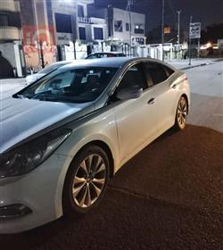 هيونداي أزيرا